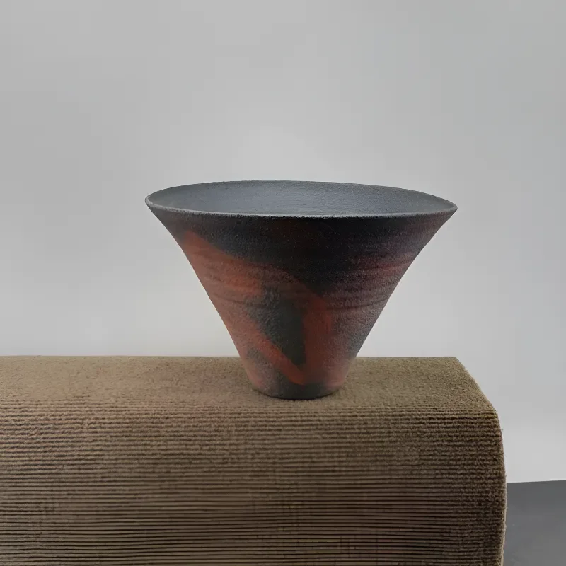 Modern Eastern Wabi-Sabi Style Ceramic Pottery Hat Plant Pots Terracotta Clay Handmade Green Plant Courtyard Window Display