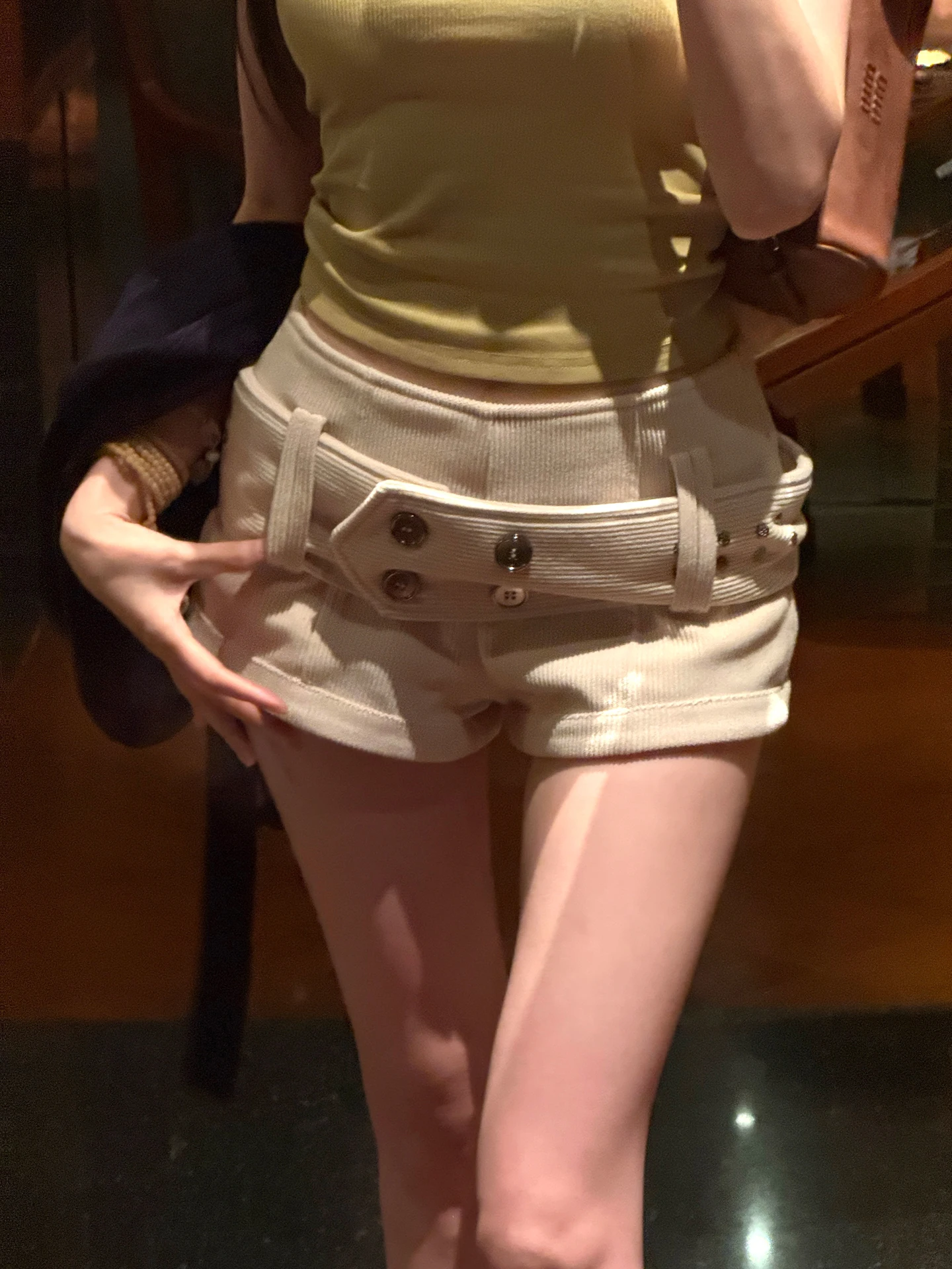 

Matou Sexy American Girl Corduroy Shorts Women's Wide Waist Belt Casual Short Pants Hip Enhancing Wrap around Thigh Hot Pants