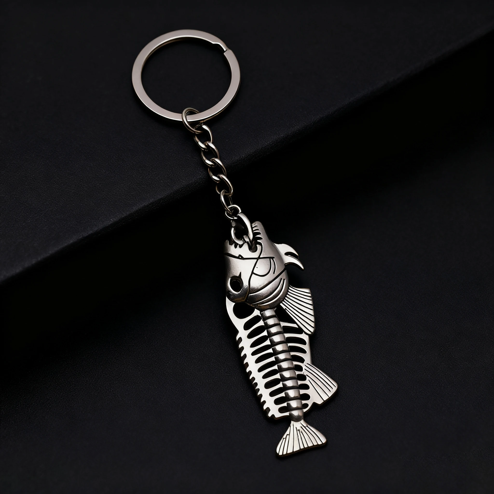 1 piece Fashion Size Fishbone Necklace for Men and Women Street Hip Hop Alloy Fish Bones Keychain Jewelry Accessories