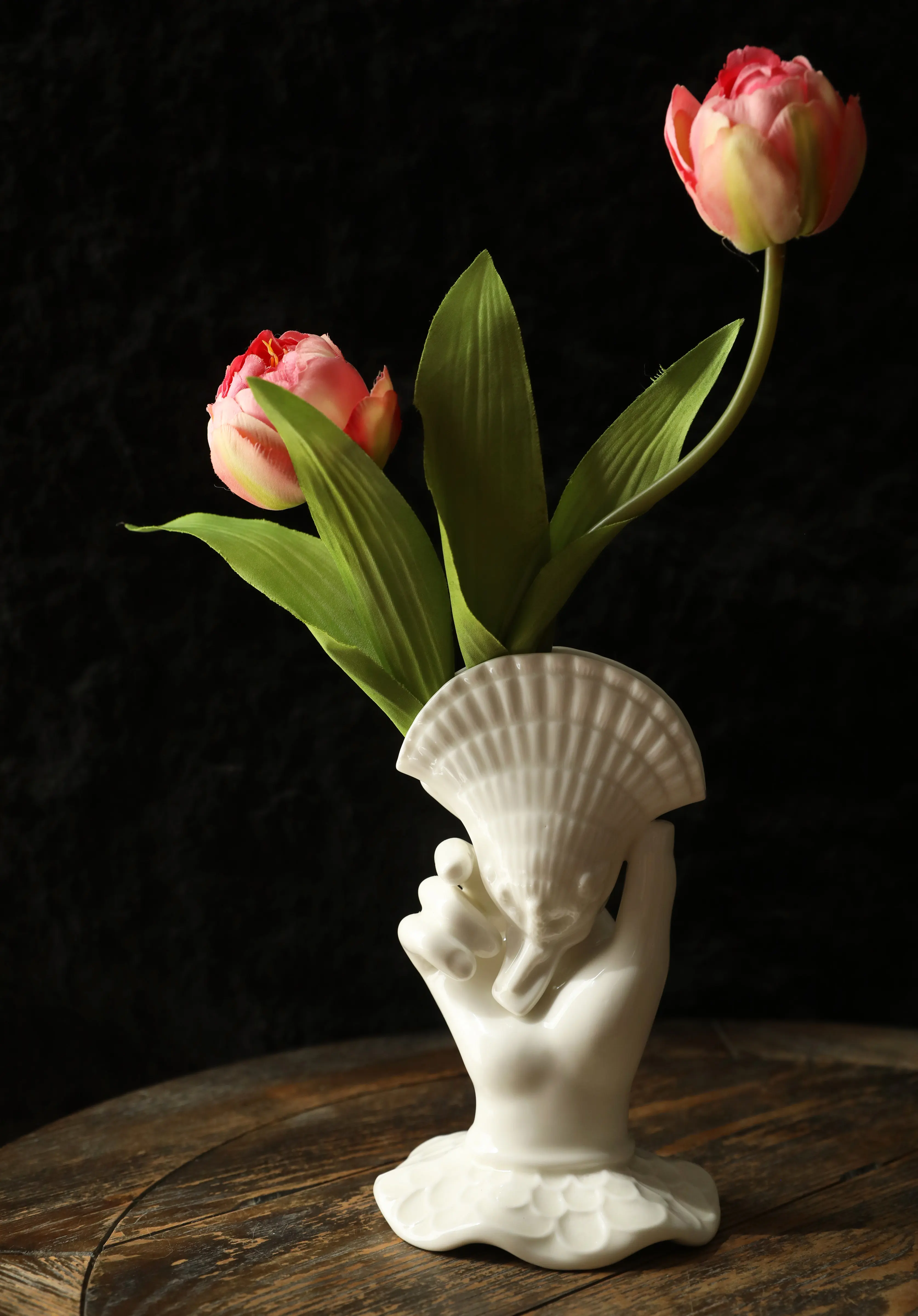 Vintage Shell Lady Hand Ceramic Flower Holder, Mid-Century Business Card Holder, Decorative Tabletop Ornament