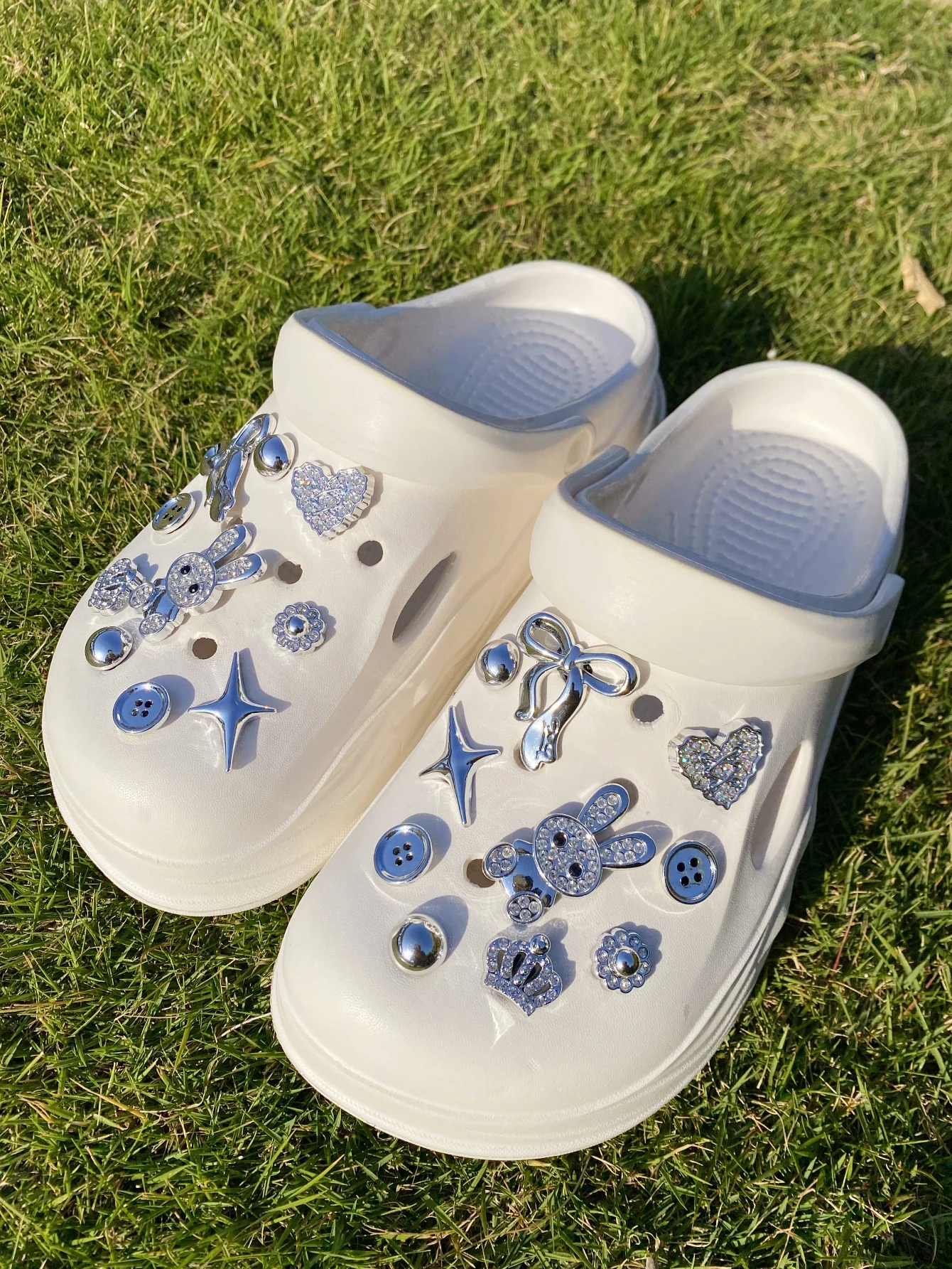 20 Silver Rabbit Bow heart-shaped Shoes for DIY Casual Accessories - An interesting way to personalize your shoes