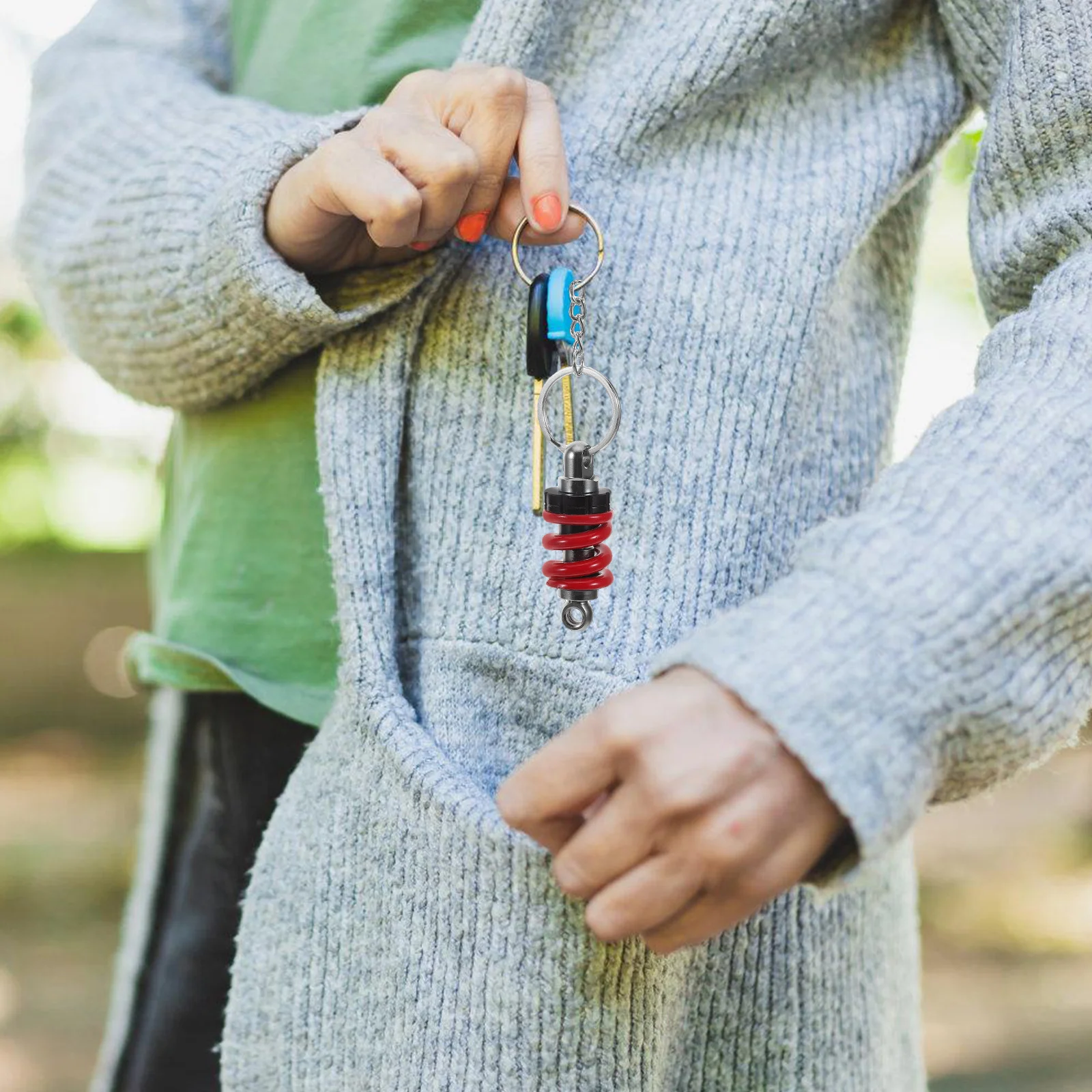 

Motorcycle Keychain Shock Absorber Decorative Pendant Durable Spring Key Ring Portable Motorcycle Accessories Car Key Holder
