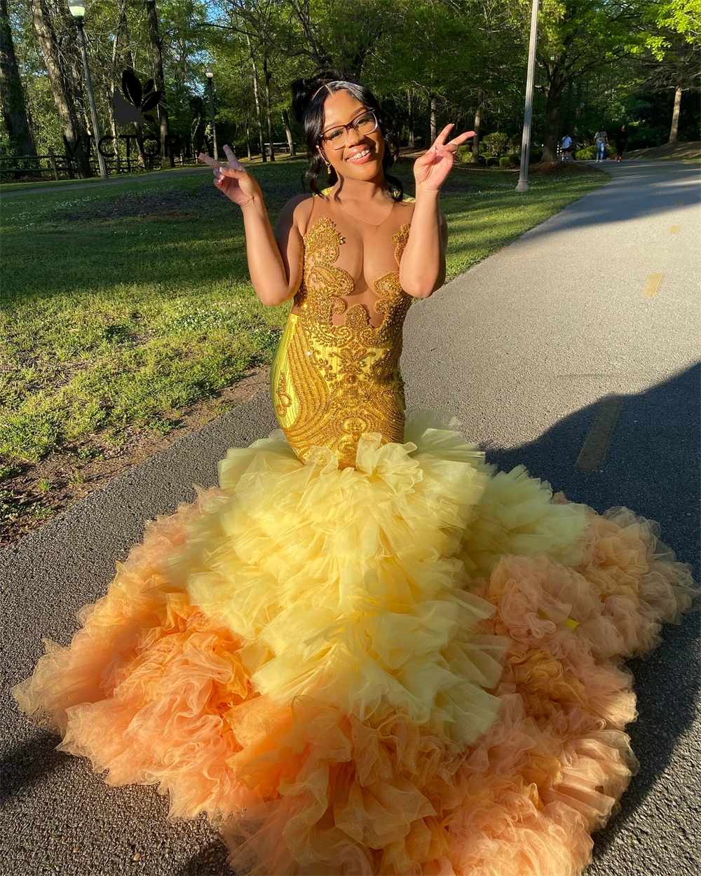 

Affection Orange And Yellow Tulle Ruched Train Prom Dresses 2024 Rhinestones African Mermaid Wedding Party Black Girl Customized