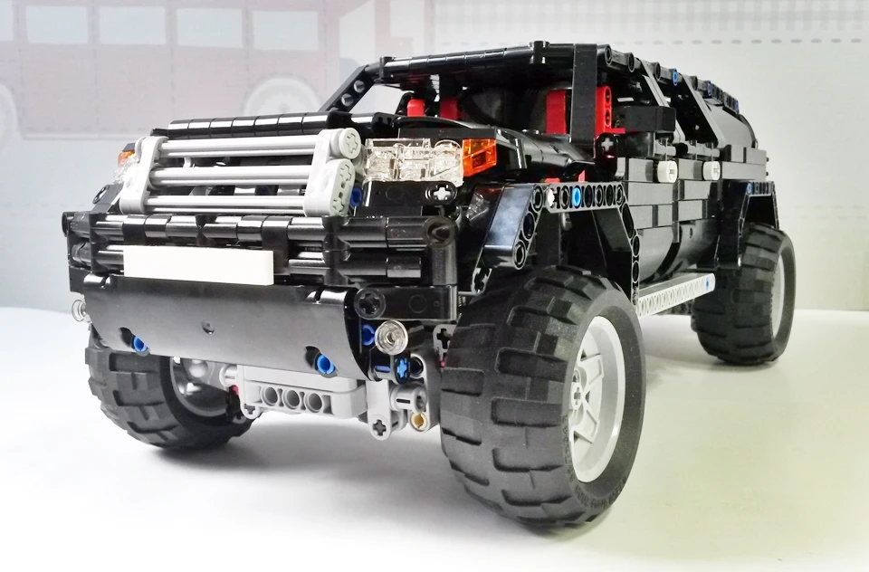 

1418 шт. строительные блоки, модель автомобиля, оренда города, чемпион 4WD SUV, черный внедорожник, классическая игрушка для мальчиков, Рождественский подарок