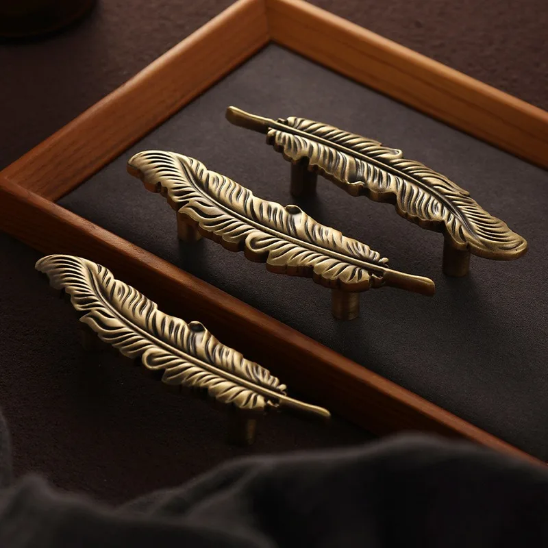 Creative Brass Cabinet Door Handle, American Antique Feather Antique Bronze Cabinet Drawer Door Handle