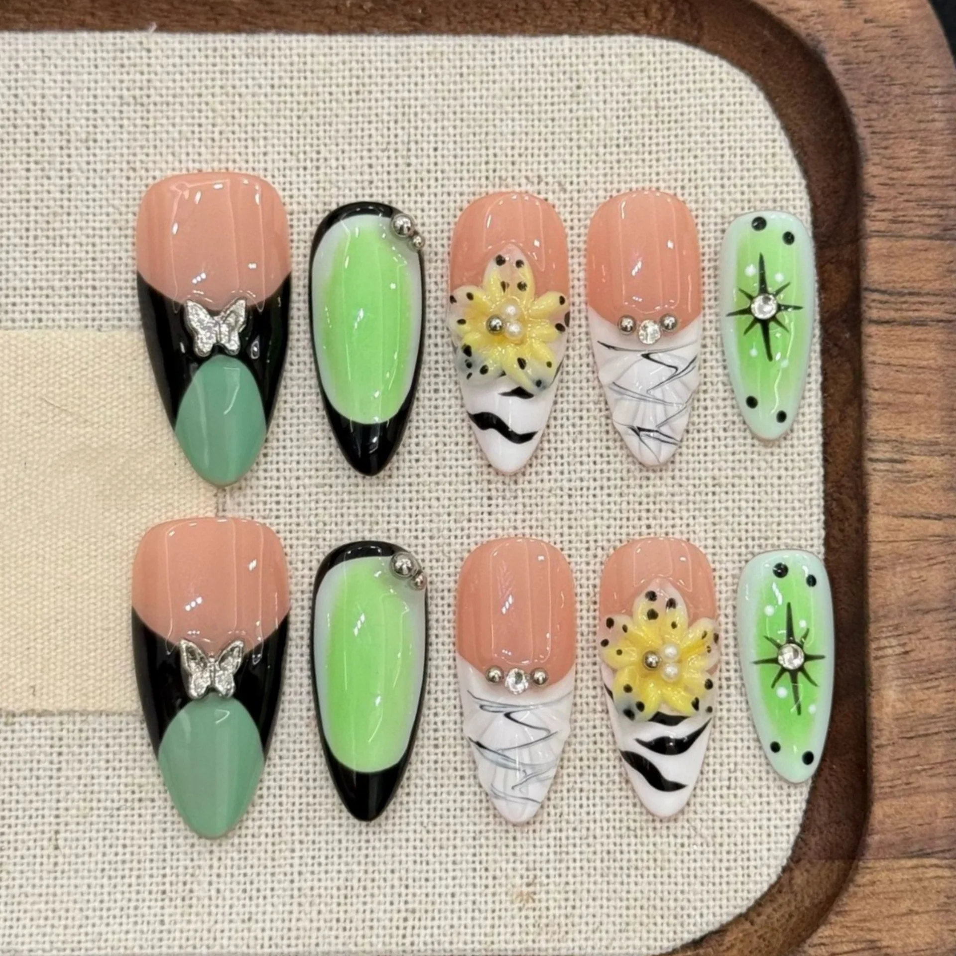 

10pcs Green Handmade Press on Nails Tips with Flower Rhinestone Design Mid-length Almond Fake Nails Wearable French False Nail