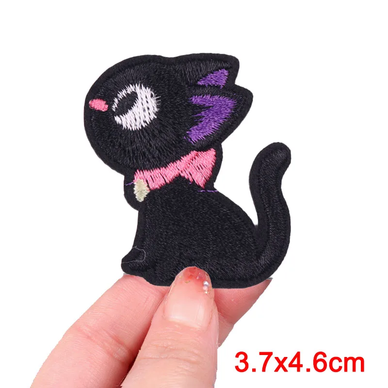 Cartoon Cat bear Embroidered Patches for Clothing Cute Animals Rabbit  Iron on Patches on Clothes Jacket Fusible Patch Stickers