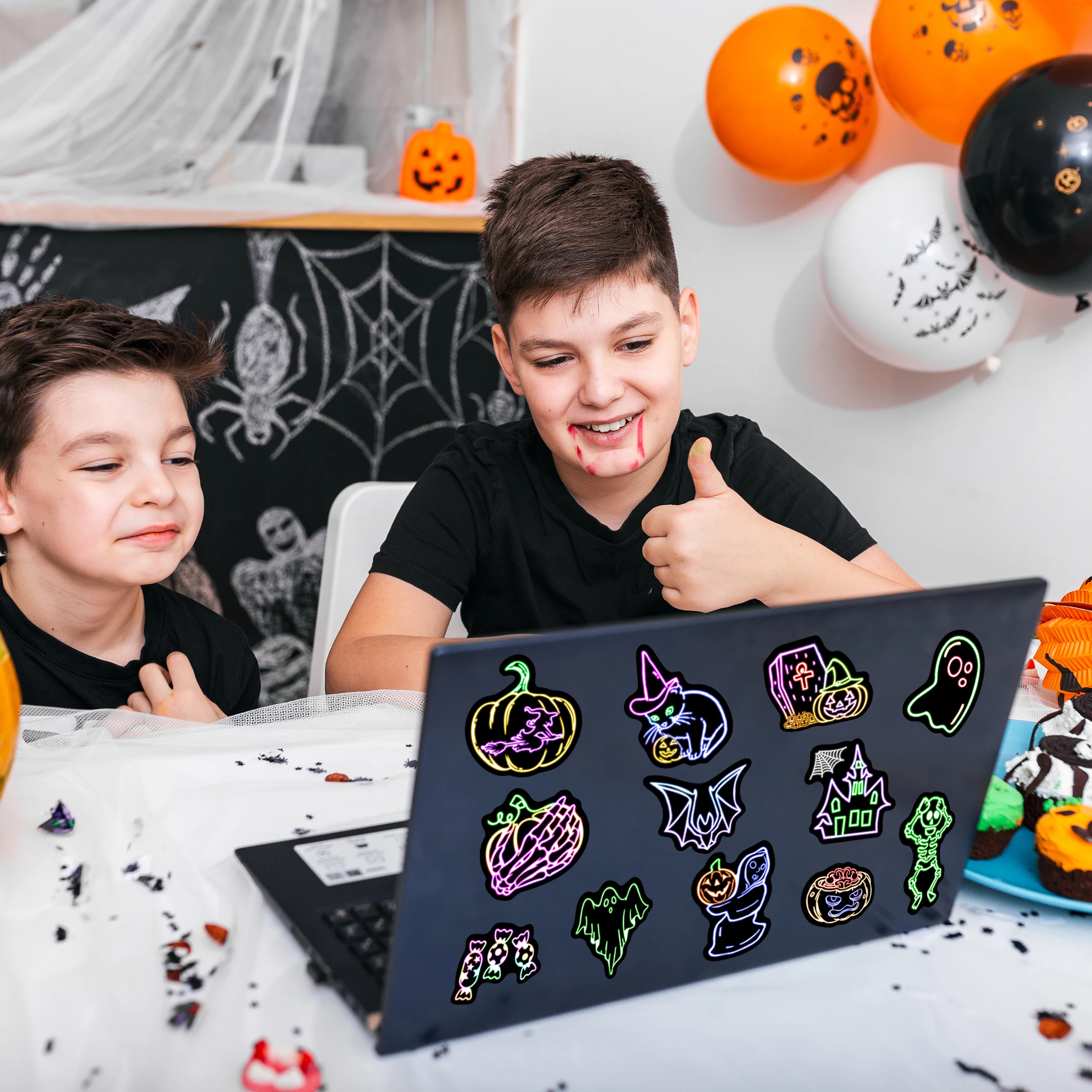 52 قطعة من ملصقات النيون للهالوين المتوهجة في الظلام، شارات كمبيوتر محمول من الفينيل المقاوم للماء للمراهقين والبنات والأولاد والطلاب في الفصول الدراسية #6
