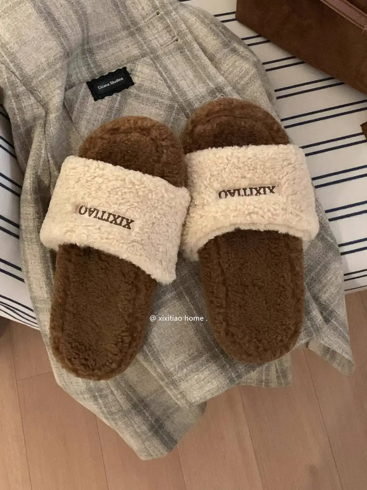 

Women Fur Home Slippers 2025 Autumn Winter New Women's Slippers Retro Open Toe Cotton Plush Anti Slip Outdoor Indoor Slippers