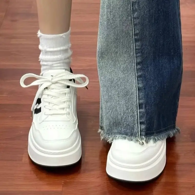 

Women's Black White Color Block Thick Bottom Breathable Lightweight Casual Shoes Fall Season New Style Student Versatile Heig...