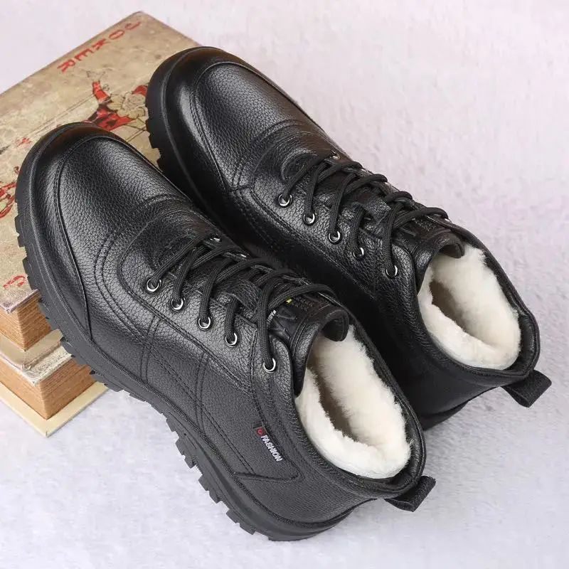 Men Boots Waterproof Winter Boots Men\'s Lightweight Hight Top Leather Casual Shoes No Slip Warm Snow Boots Plush Women Footwear