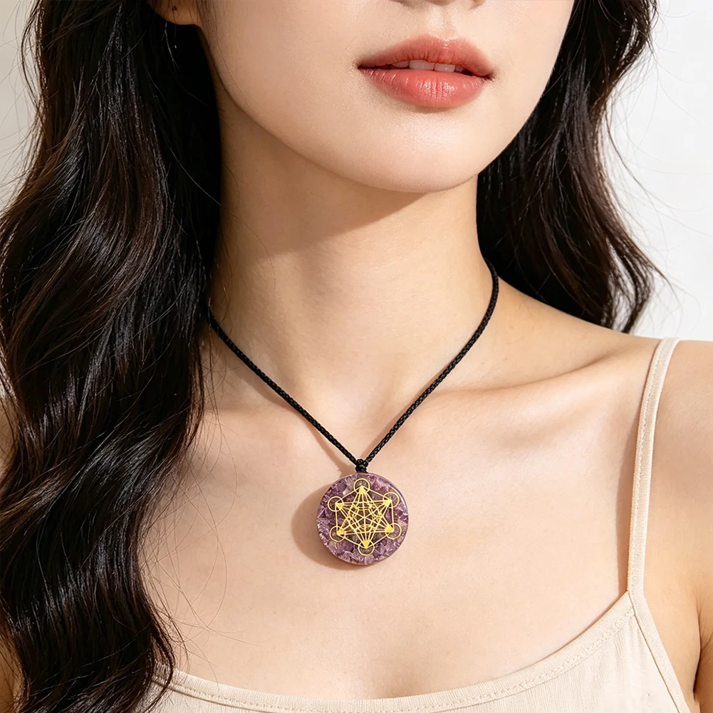 

Aesthetic Sacred Geometry Metatron Cube Necklace Amethyst Chip Pendant for Boho Spiritual Meditation Jewelry Daily Wear