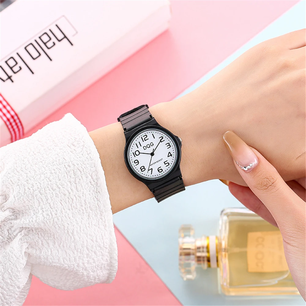 여성용 컴팩트 쿼츠 시계, 실리콘 스트랩, 캐주얼 스포츠 스타일 시계