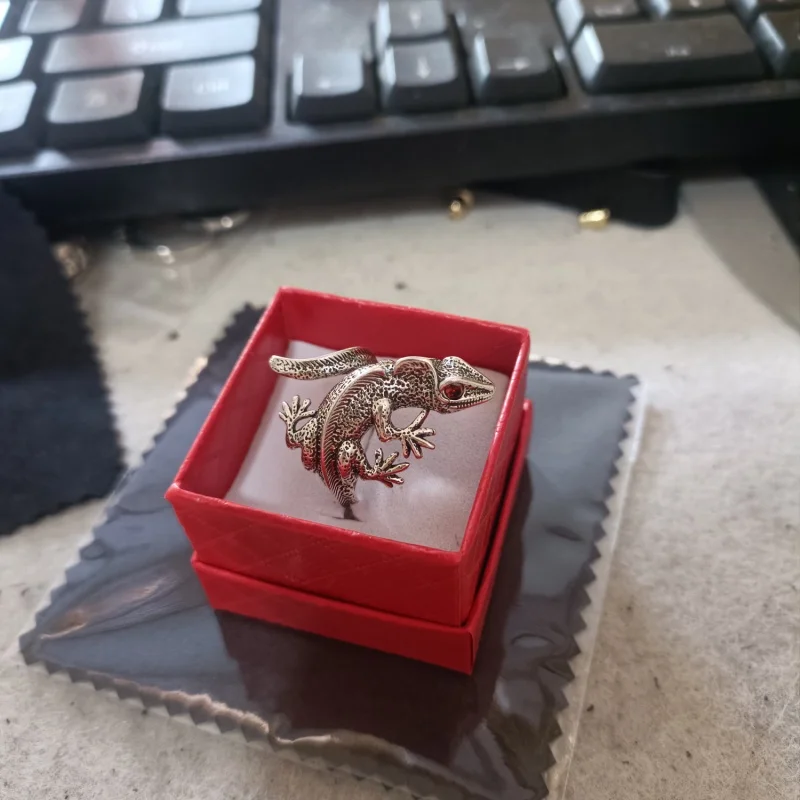 Men's Elegant Lizard Open Ring, Unique Design
