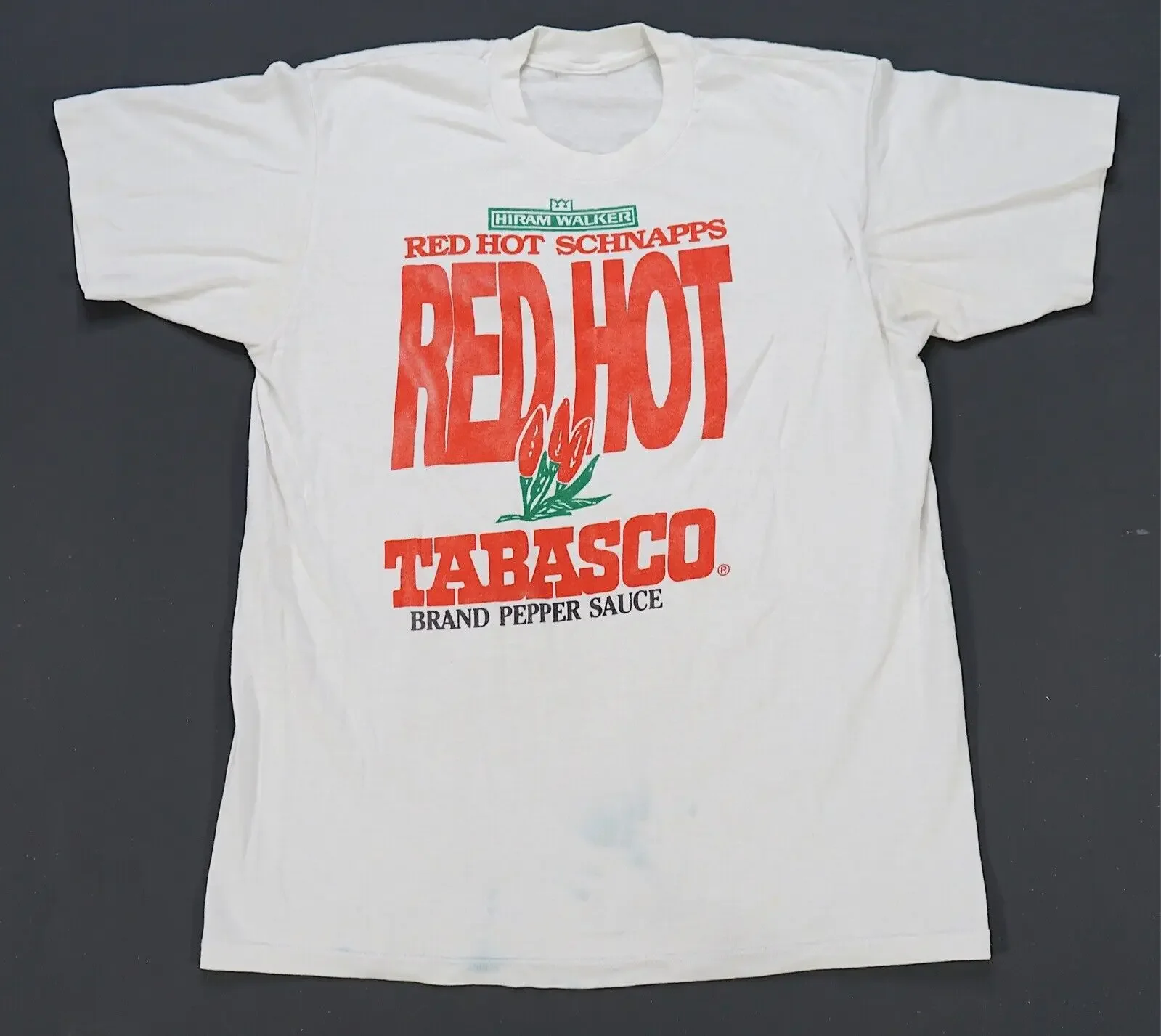 Rare VTG Hiram Walker Red Hot Schnapps Tabasco Brand Pepper Sauce T Shirt 90s