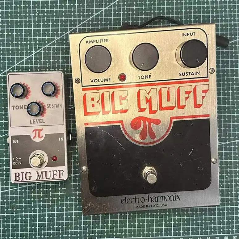 

Handmade DIY Bigmuff Fuzz Distortion Guitar Pedal Effect : Replica Single Blo Finied Product Kit for Guitars