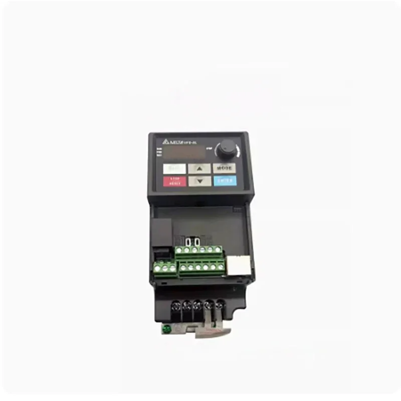 Convertidor de frecuencia VFD007EL21A original