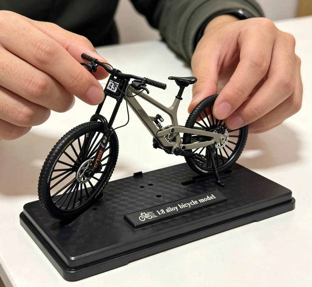 1:10 Model Downhill Mountain Bike Alloy Full Suspension Mini Bicycle Figure with Presentation Base, Collection, Table Decoration view 6