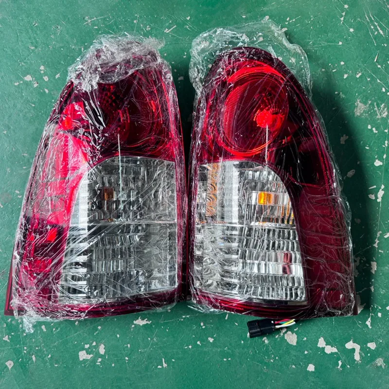 Car Rear Tail Light Assembly 83601-32003 8360232003 For Ssangyong Actyon Sports 2006-2011 Brake Stop Parking Lamp Parts 1Pair