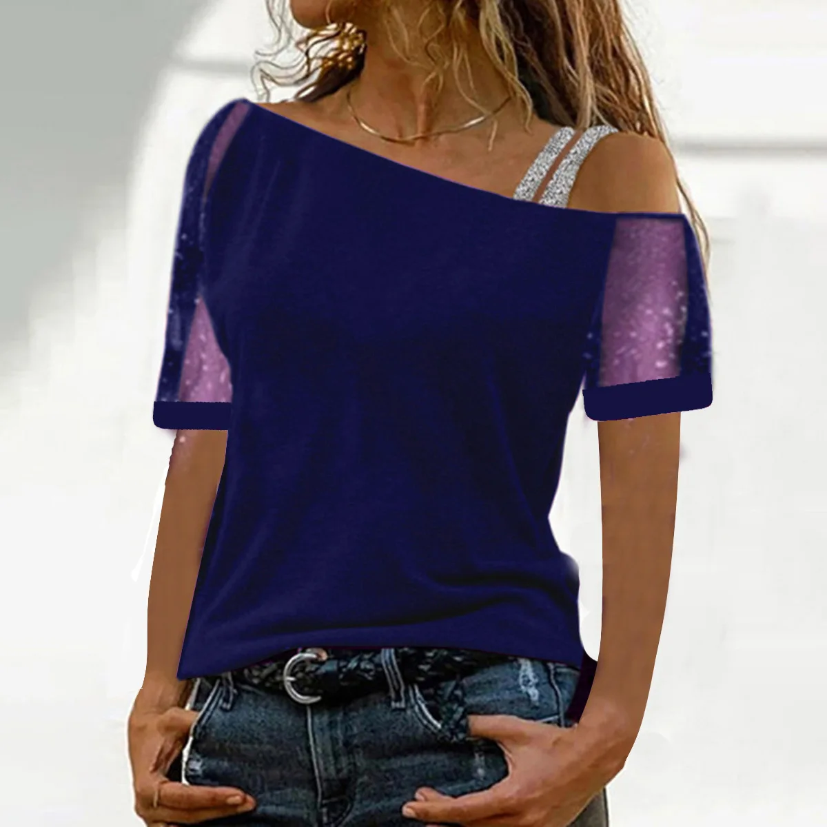 New diagonal neckline mesh off shoulder short sleeved T-shirt with a base, showcasing a fashionable attitude