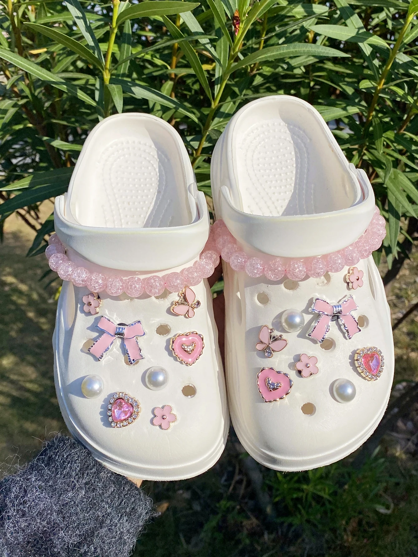 18 pink (bow, heart, flower, broken bead chain) shoe buckles, DIY decorations, multi-functional shoe clip accessories suitable f