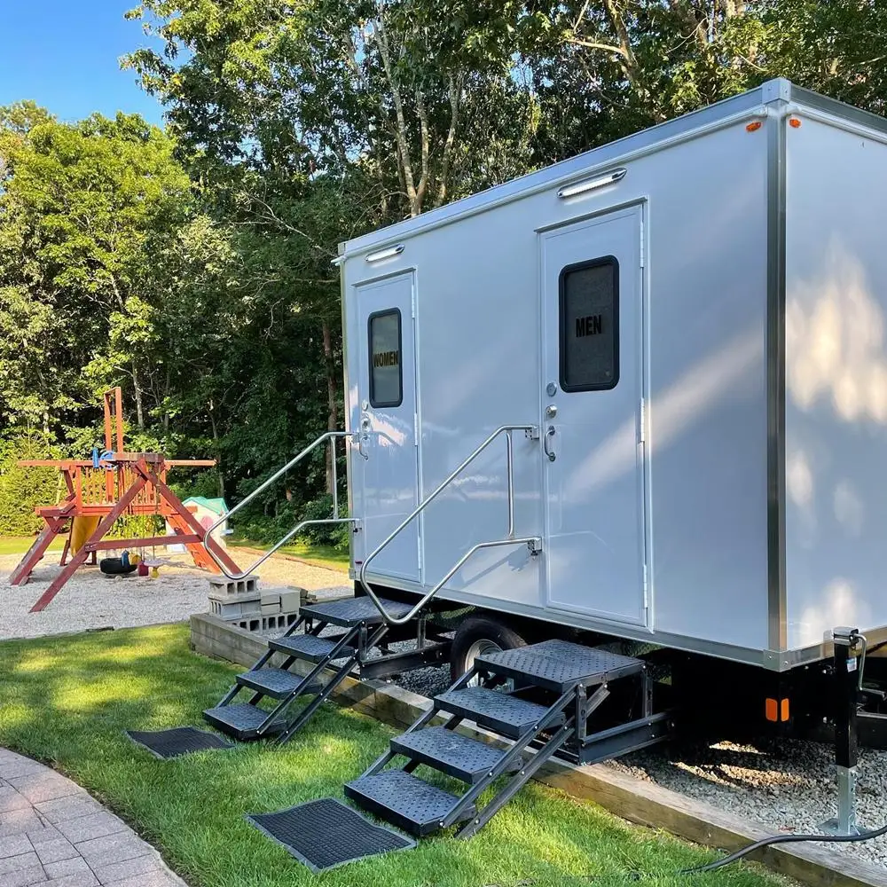 Outdoor Prefab Toilet And Shower Room Portable Bathroom Camping Mobile Toilet Trailer Luxury Restroom Trailer with DOT