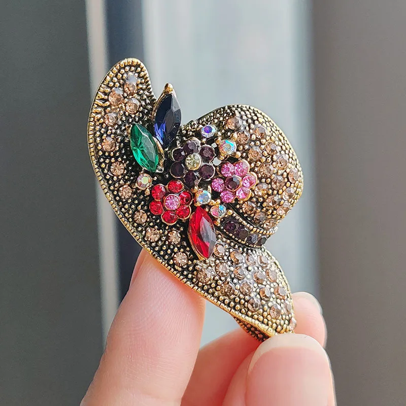 Vintage Alloy Rhinestone Flower Sun Hat Brooches For Women Trendy Versatile Clothing Pins Holiday Jewelry Accessories Gift