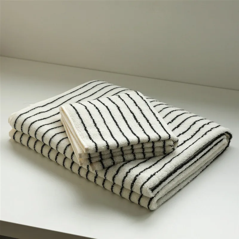 Withered  New Pure Cotton Classic Fashion Stripe Combed Cotton Towel Bathroom Skincare Absorbent Bath Towel