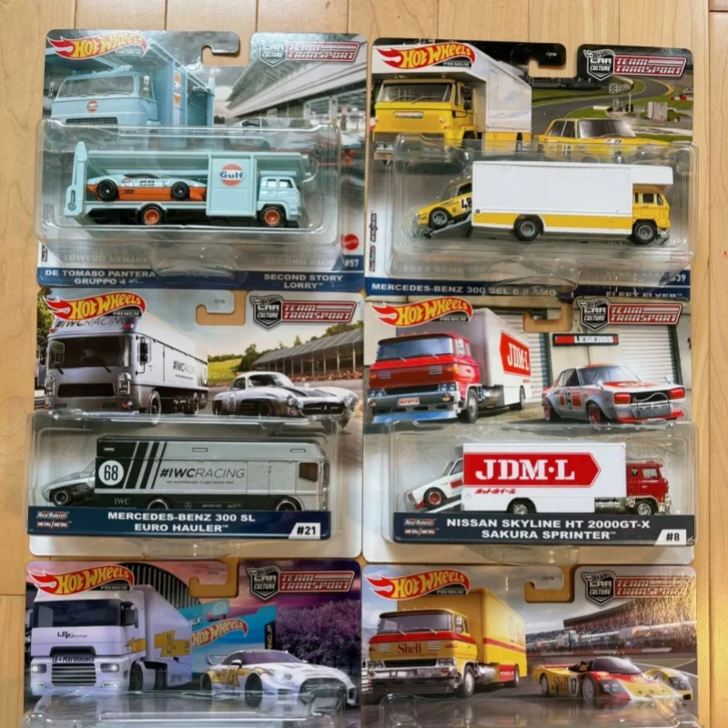 

Hot Wheels Legends Tour Team Transport Scale Литые под давлением коллекционные игрушки Автомобиль Mercedes Benz 300l и Nissan Lbwk Rally Hauler