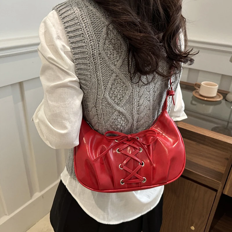 Schicke Schleifendesign Halbmond-Form Umhängetasche Y2K Vintage-Stil Hobo Handtasche für Damen Täglicher Gebrauch – Detail 7