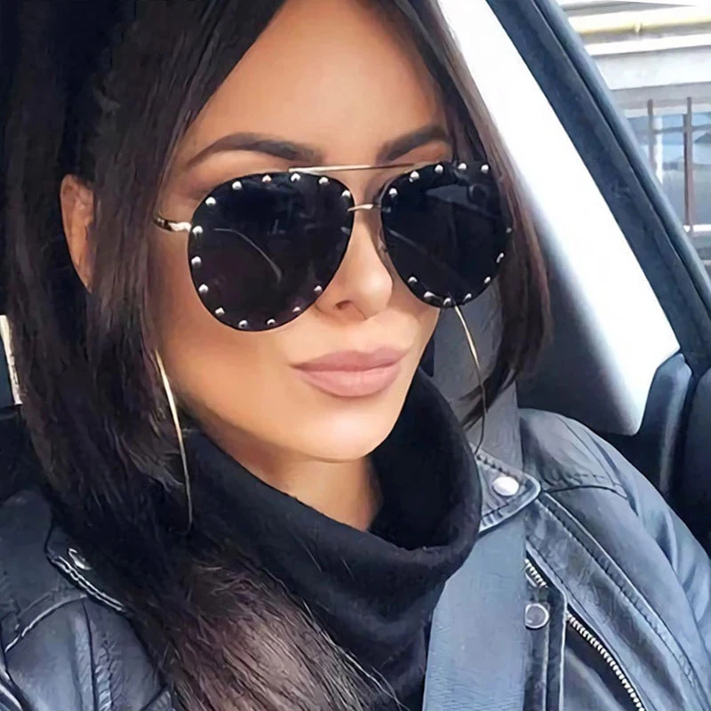 2022 Fashion Rimless Pilot Sunglasses Women Vintage Luxury Brand Design Diamond Cutting Lens Rivet Sun Glasses For Female UV400