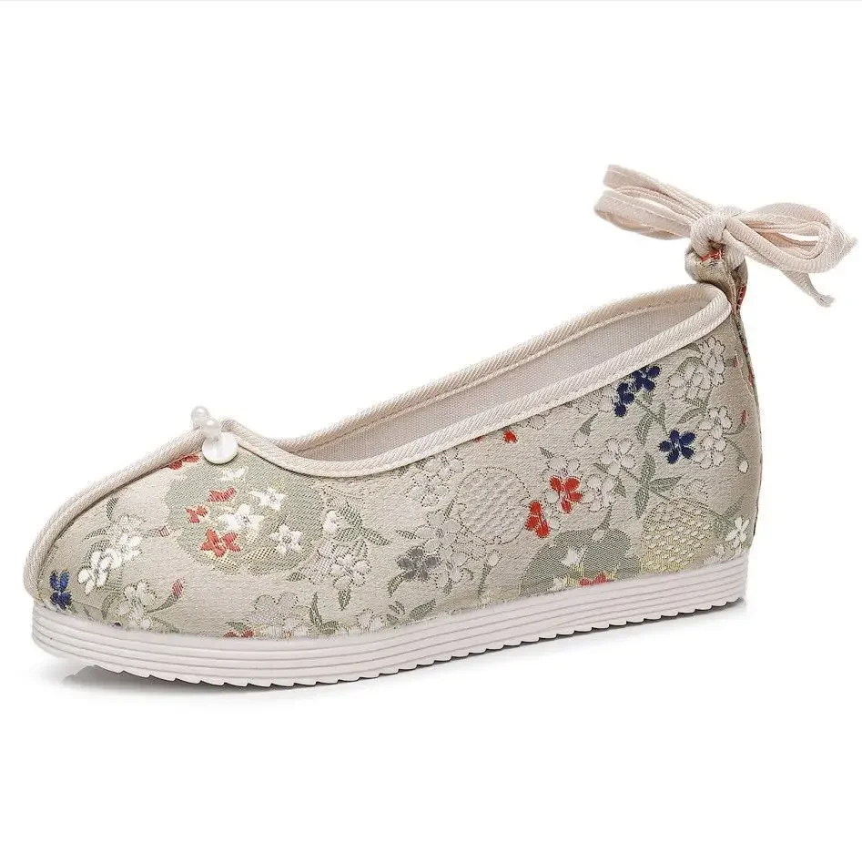 Zapatos de baile antiguos bordados Hanfu, zapatos Han para mejorar el verano, elemento de cabeza redonda, zapatos bordados con perlas
