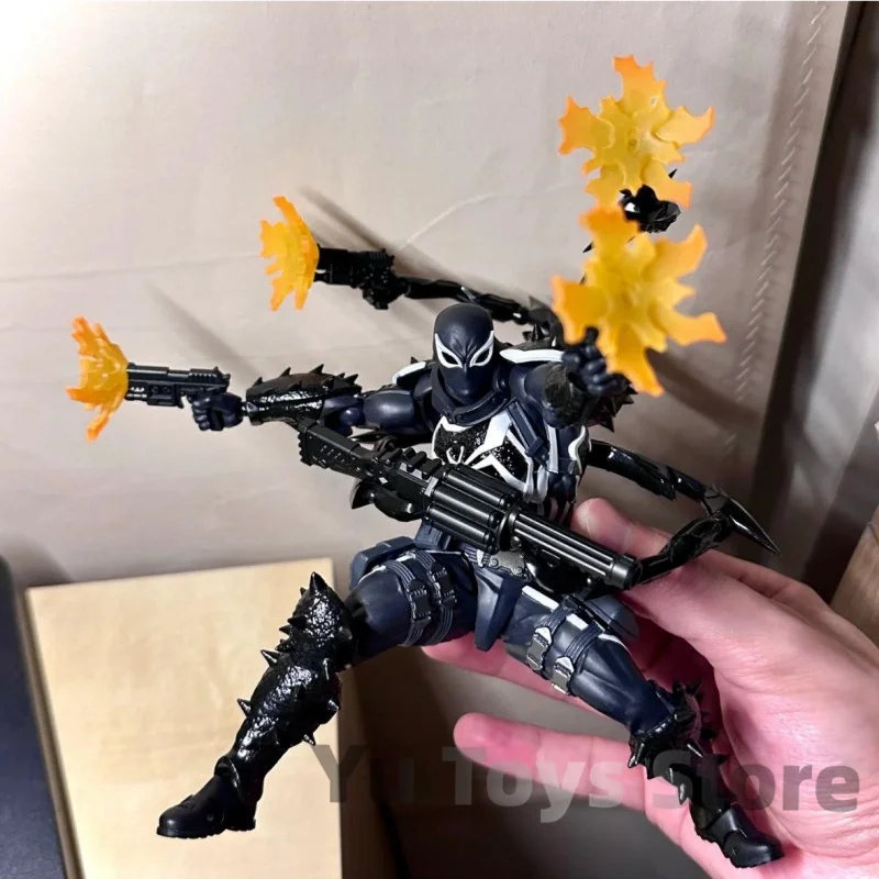 Genuine Pre-slae Marvel Agent Venom Figure Kaiyodo Revoltech Figurine Pvc Movable Collection Eugene Thompson Ko Model Toy Gfit