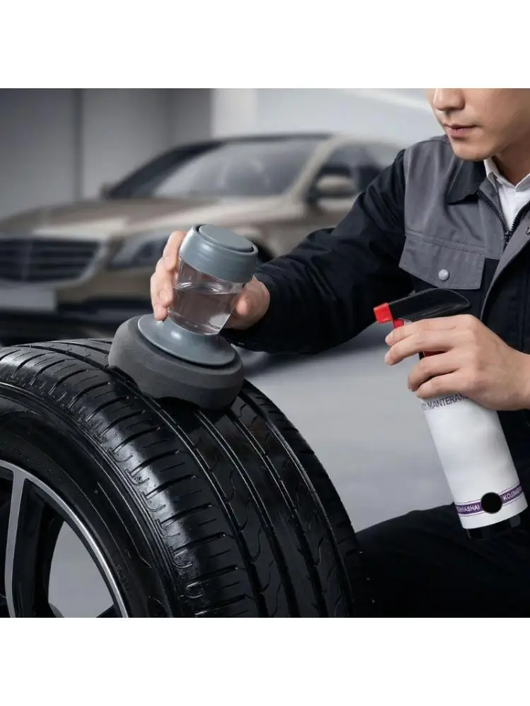 Vehicle Detailing Sponge Applicator for Controlled Tire Use