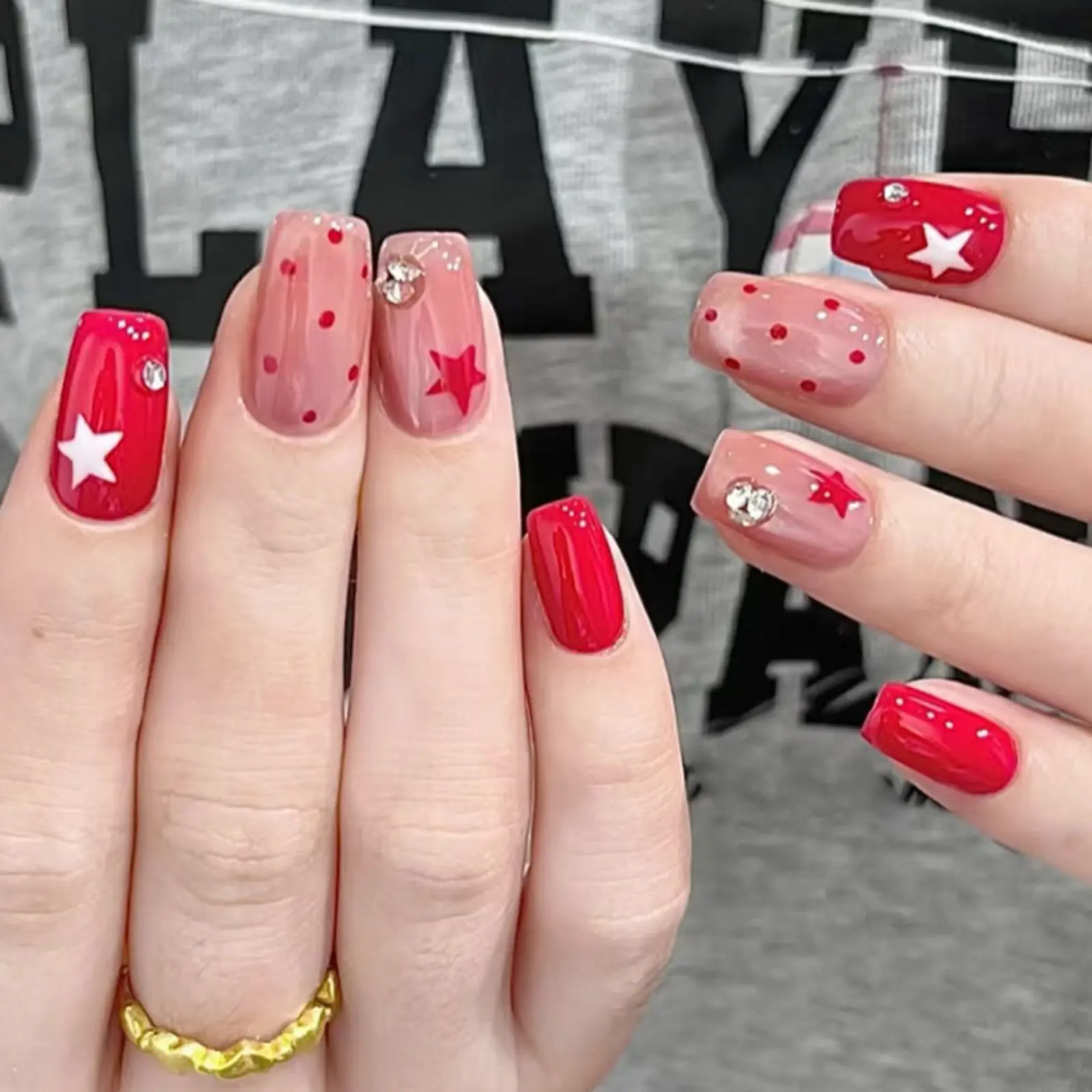 Short Ballet Fake Nails 24Pcs Pink Glossy Cat's Eyes Press On Nails Five-pointed Star/Polka Dot Printed Y2K Girls Charm Nail Art