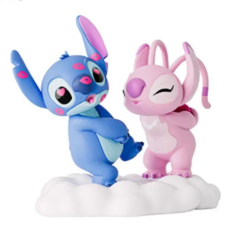 Disney Stitch Lovers Model Doll Angel Kissing Stitch Statue Desktop Display Figurki Ozdoby Walentynki Dziewczyna Prezenty