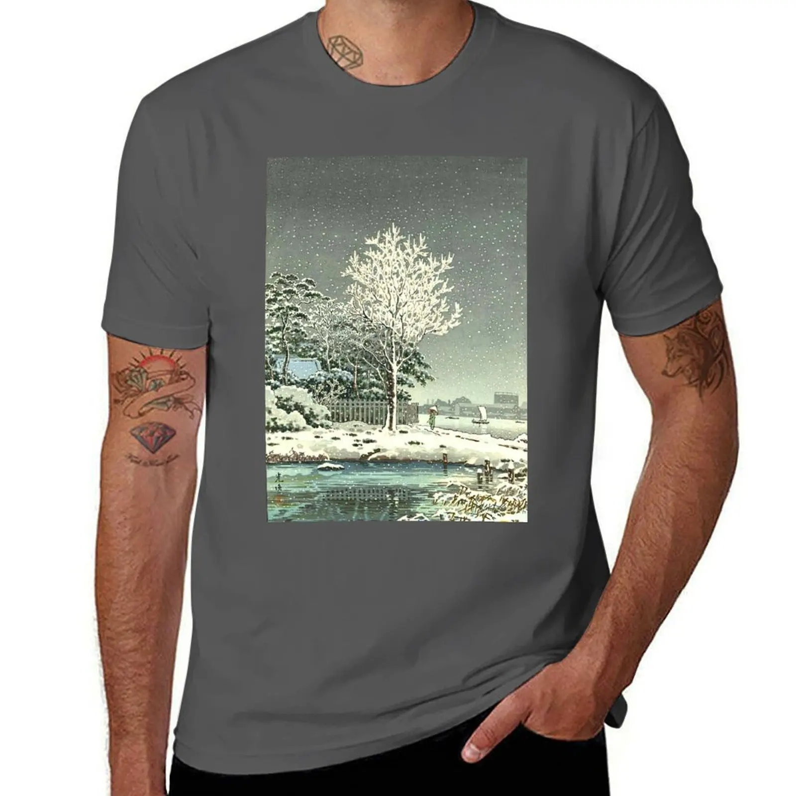 

Sumida River - Koitsu Snow on the Tsuchiya T-Shirt Basic Casual Wear Short Sleeve Top