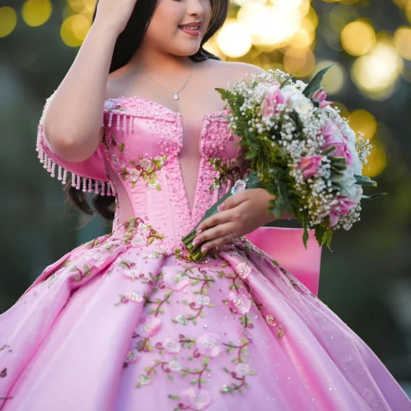 

Satin Pink Quinceanera Dresses Off the Shoulder Glitter Crystal Decal 3D Flower Long tail Bow Vestidoe 15 Quinceanera Customize