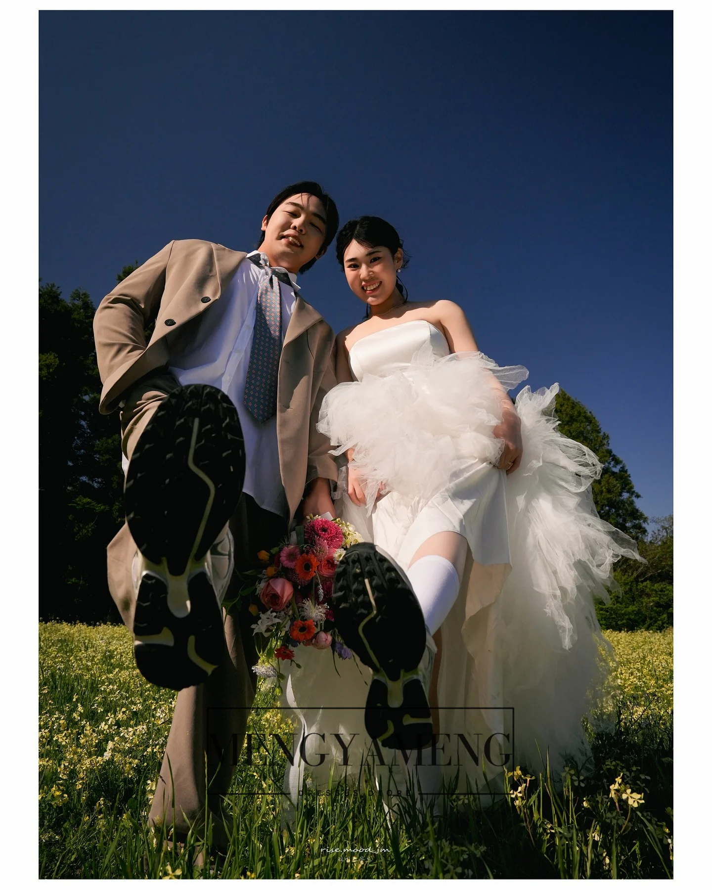 ZHUISHU 2 piezas vestidos de novia coreanos sesión de fotos al aire libre personalizado una línea sin tirantes elegante vestido de novia escalonado esponjoso