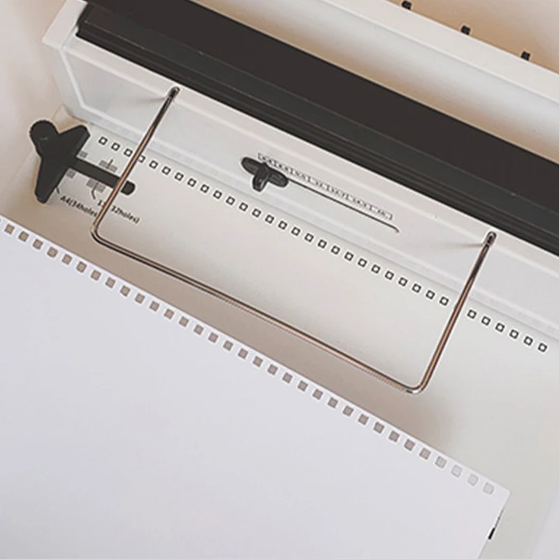 

34-Hole Square Hole YO Double-Wire Iron Ring Binding Machine Wall Calendar Bidding Document Customization Office Use Hole Punch