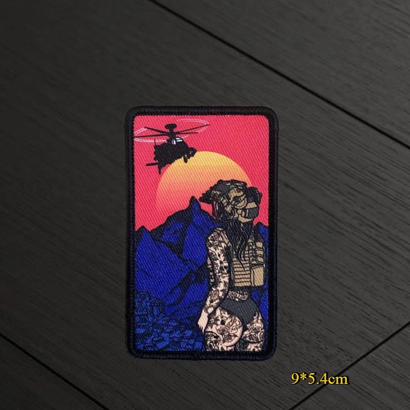 Parche táctico velcro We Raid At Sunset – Insignia moral militar - imagen 4