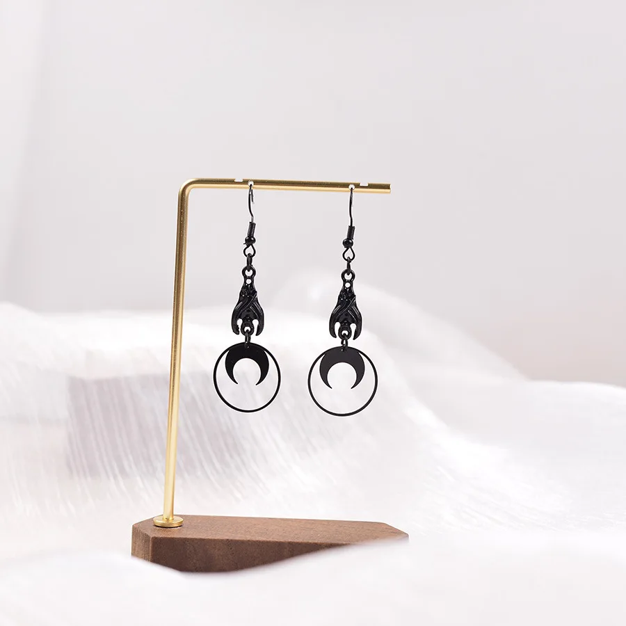 DIY accessories Europe and the United States hot-selling fashion dark punk style moon circle pendant earrings creative splicing