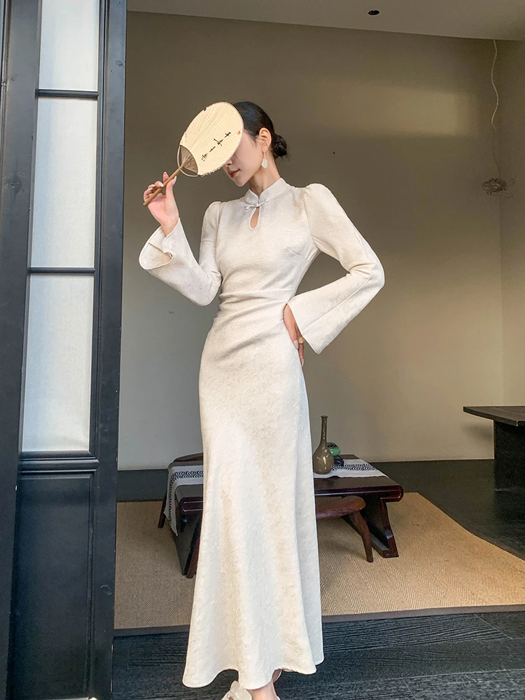 

JWUNIQUE Women's Long Sleeve Stand Collar Qipao Dress with Bell Sleeves High Waist A-Line Midi Dress for Autumn New Chinese S...