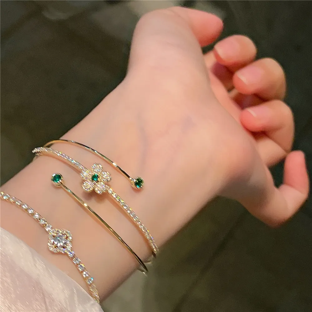 Created Emerald Bangles For Women Adjustable Gold Color Small Flower Design Fashion Party Luxury Accessories Cuff Bracelets