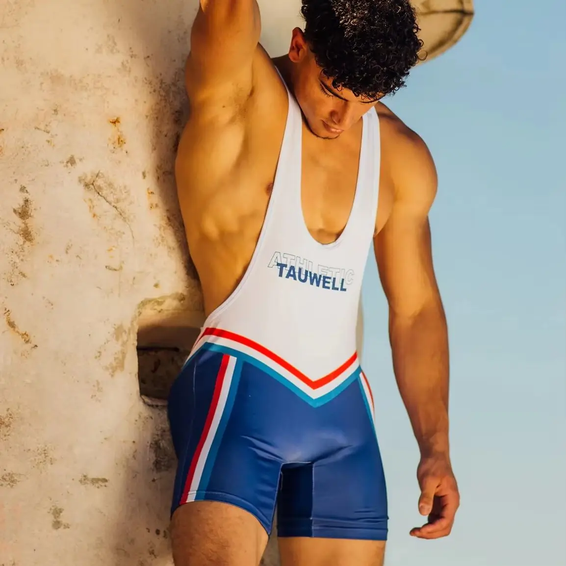 جديد القادم الرجال قطعة واحدة ملابس تحتية للمصارعة الرياضة الرقص يوتار Unitard بذلة قصيرة