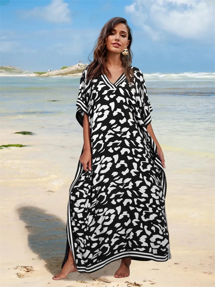 EDOLYNSA Plus Size Boho czarno-biała wzór w cętki Kaftan okrycie plażowe dla kobiet 2024 letnia luźna sukienka Kaftan House Q1609