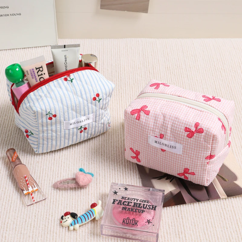 

Plaid Bow Makeup Bag Quilted Cherry Cosmetic Pouch Student Lightweight Storage