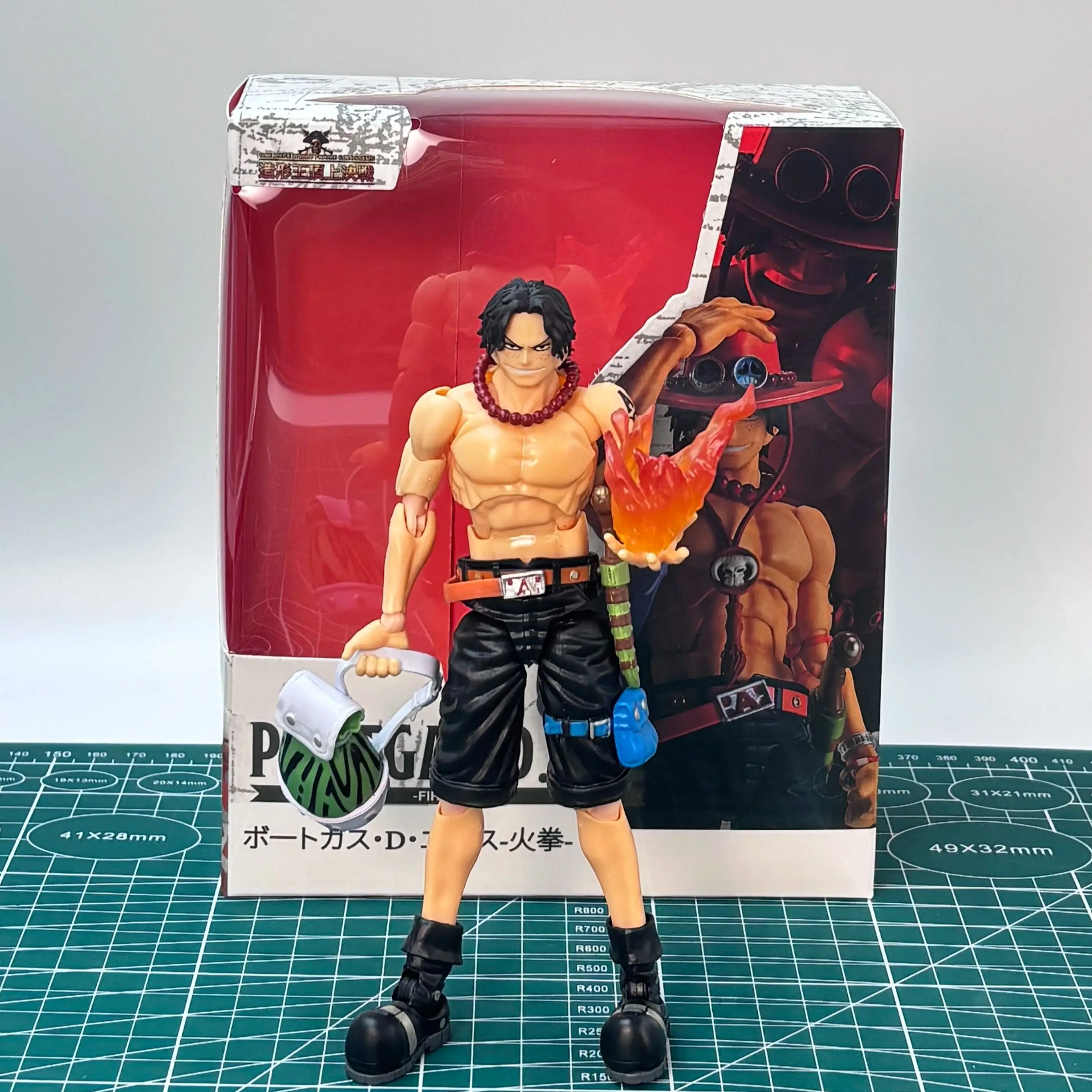 Bandai SHF One Piece Ace Actionfigur - Vollständig beweglich mit austauschbaren Gesichtern, Sammlerqualität Anime-Statue – Detail 4