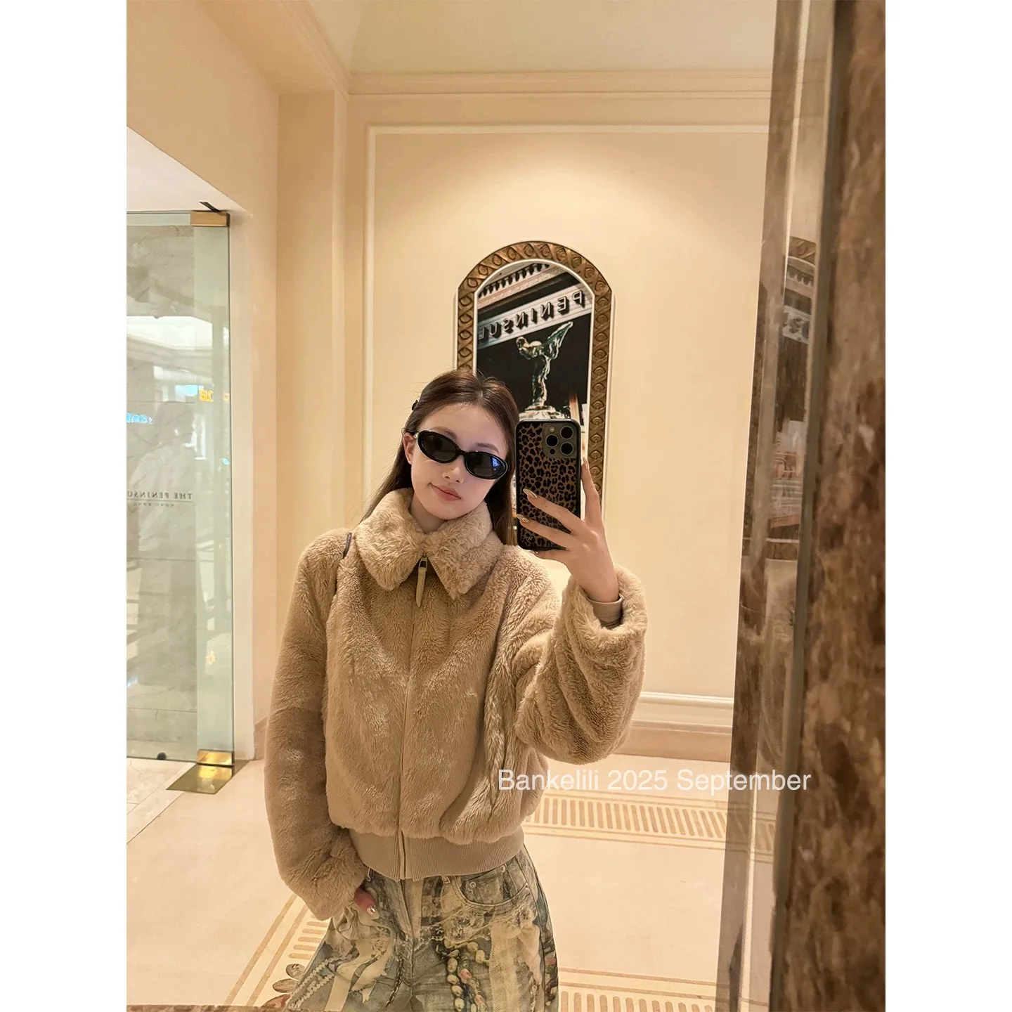 2025 الخريف الشتاء الكورية موضة معطف جلد فو المرأة التلبيب طوق سستة الصوف مبطن سترة عادية عالية الشارع شيك سترة