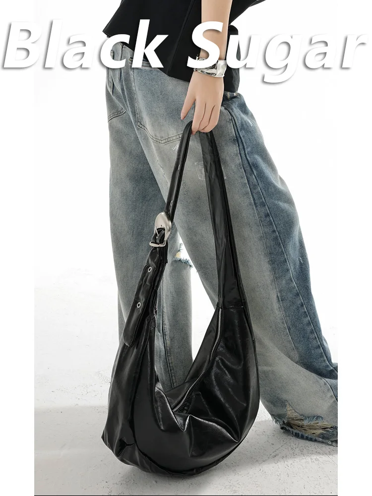 Borsa a tracolla vintage di grande capacità Y2k moda semplice da donna 2025 nuova borsa a tracolla Hobo nera morbida alla moda estiva